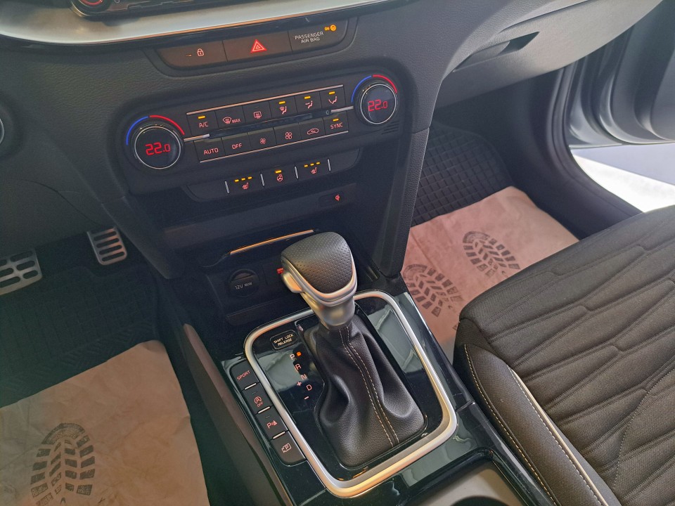 KIA Xceed 2025 — imagine 6