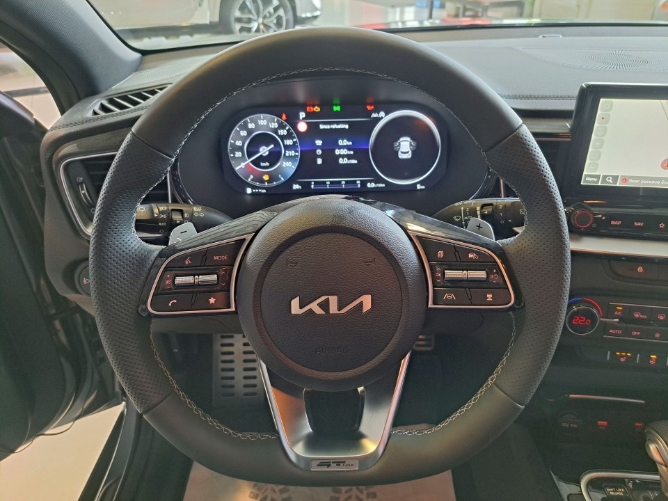KIA Xceed 2025 — imagine 8