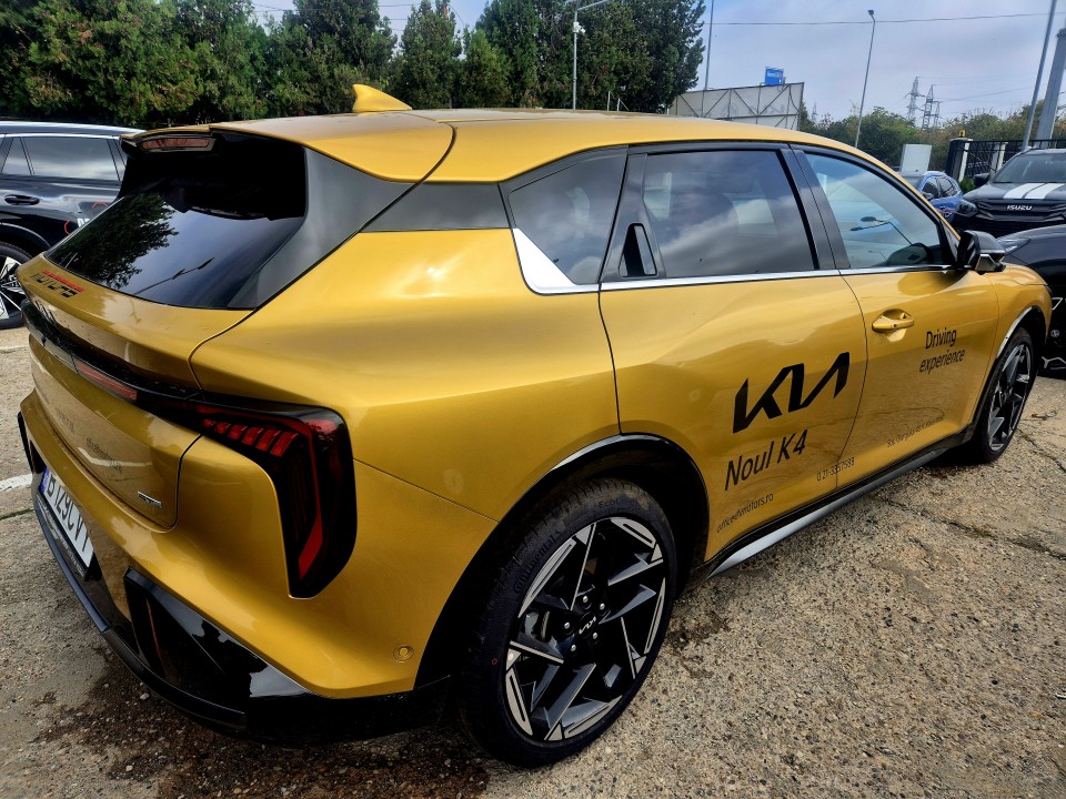 KIA K4 2026 — imagine 4