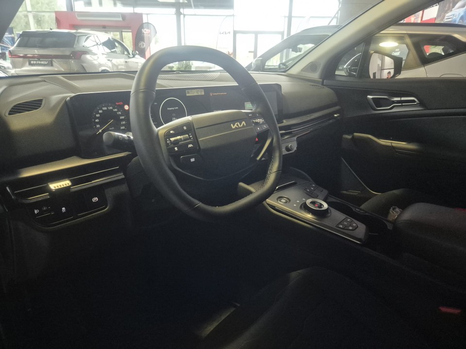 Kia Sportage 2025 benzină, 32.120 € — imagine 4