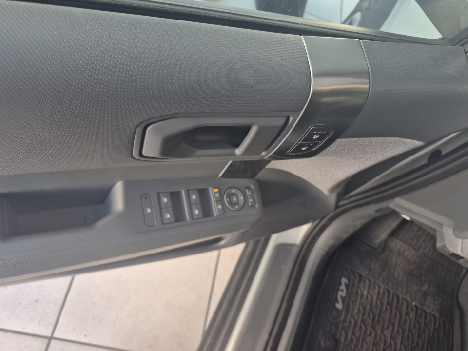 KIA EV3 2025 — imagine 4