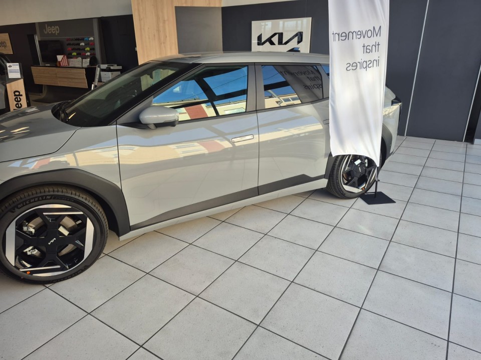 KIA EV4 2025 — imagine 2