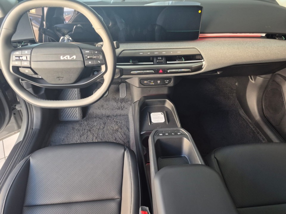KIA EV4 2025 — imagine 5