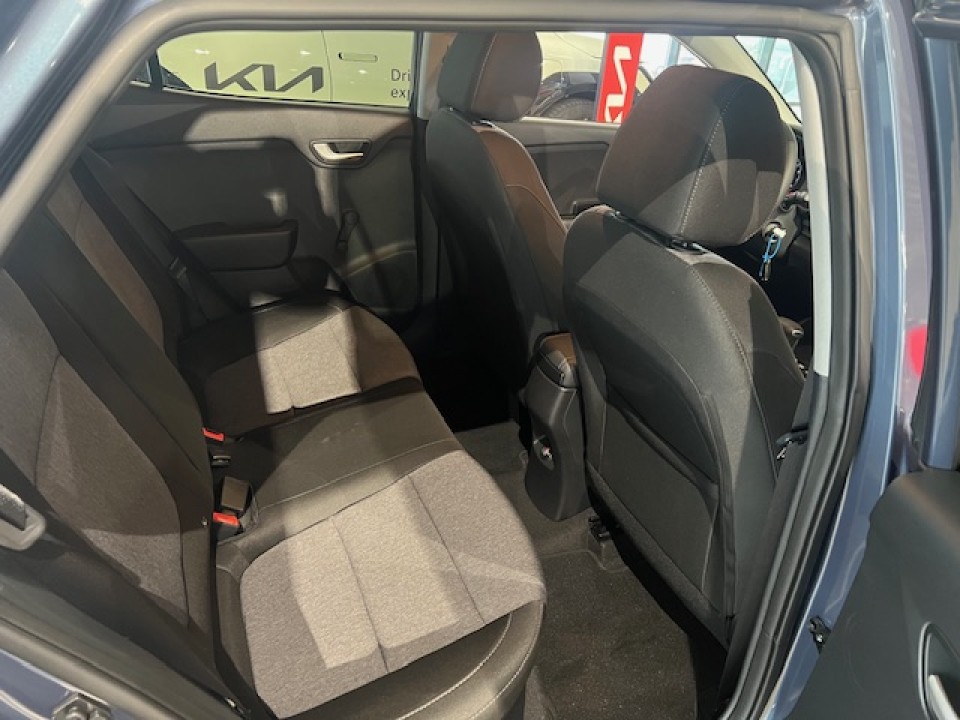 KIA Stonic 2023 — imagine 9