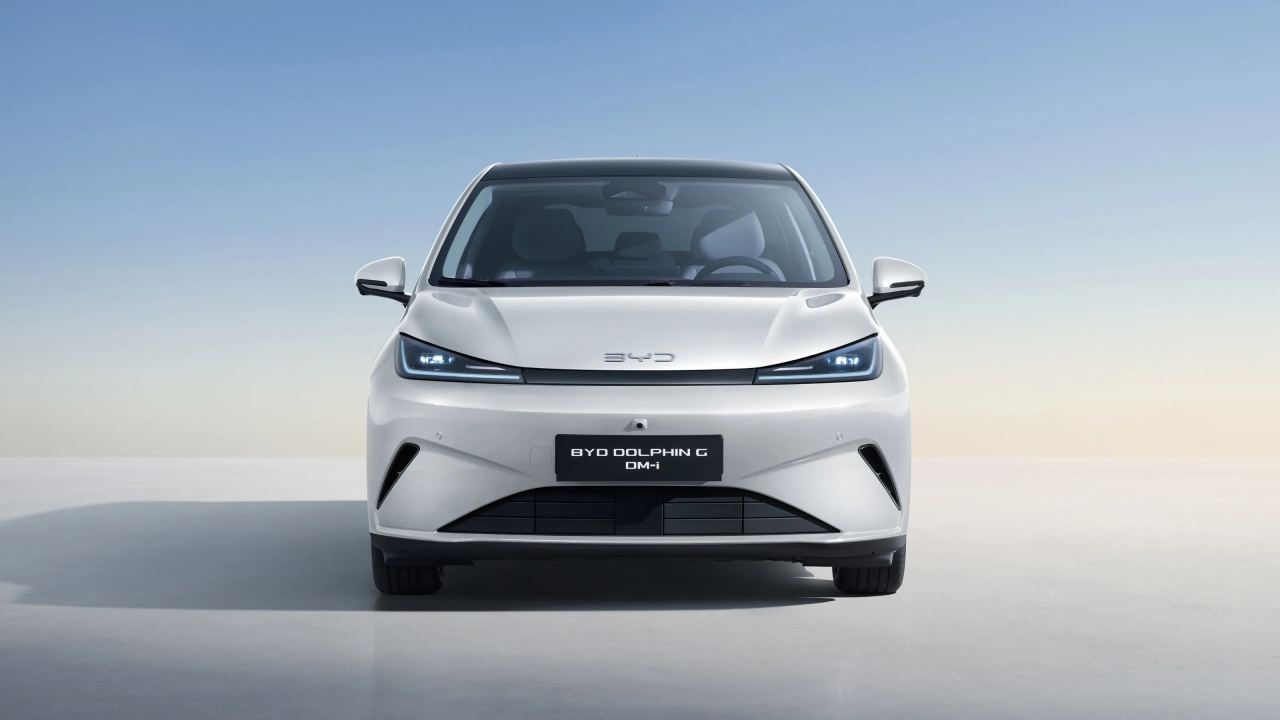 BYD Dolphin G DM-i Comfort 212 CP AT (MY 2026)