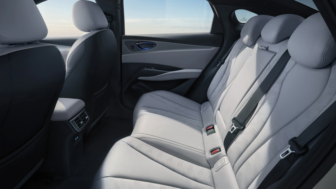 BYD Seal 6 DM-i Sedan Comfort 212 CP AT (MY 2025)