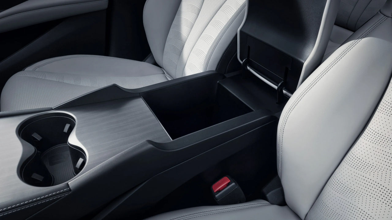 BYD Seal 6 DM-i Sedan Comfort 212 CP AT (MY 2025)