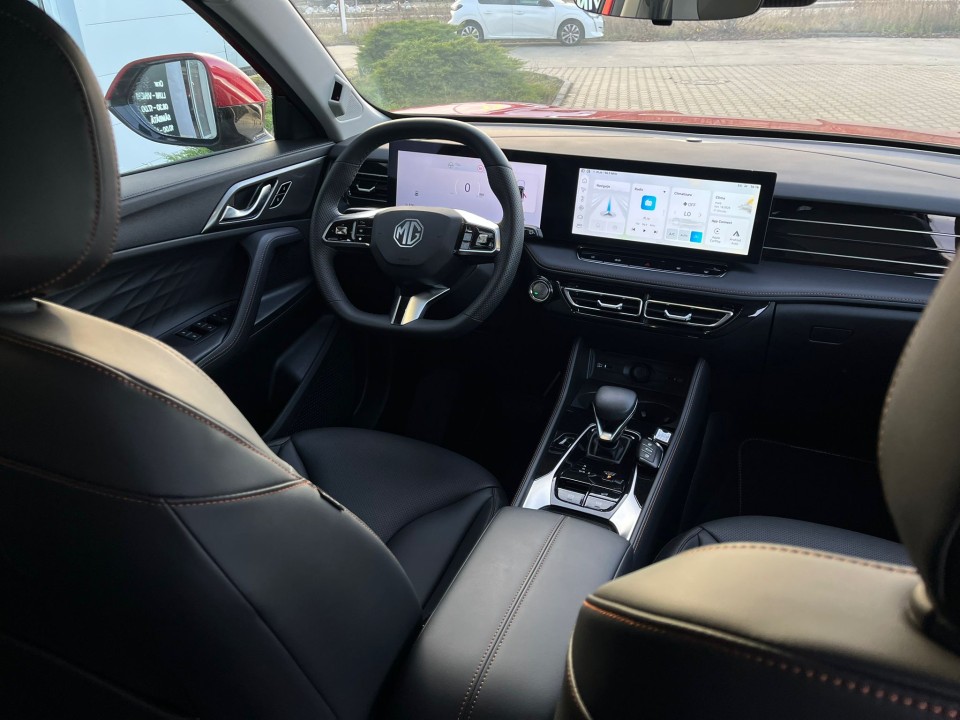 mg noul hs ice 5 usi exclusive 1 5 t gdi 172 cp a7 1169367eac42859