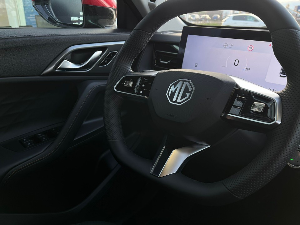 mg noul hs ice 5 usi exclusive 1 5 t gdi 172 cp a7 1369367eac4c488