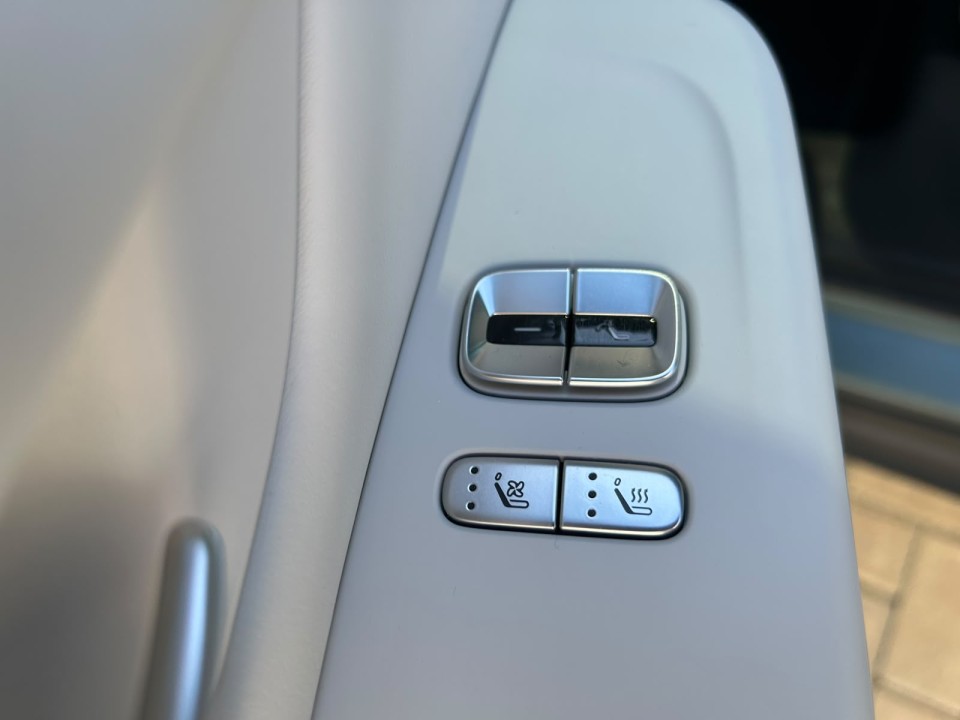 Xpeng G9 - foto 32