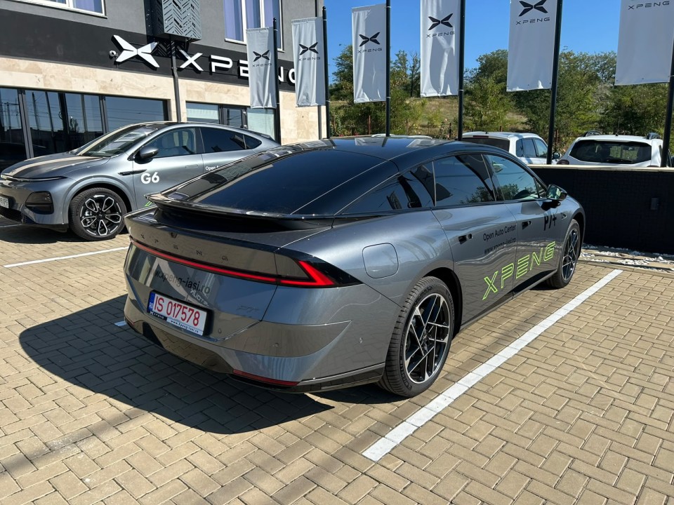 Xpeng P7 (5)