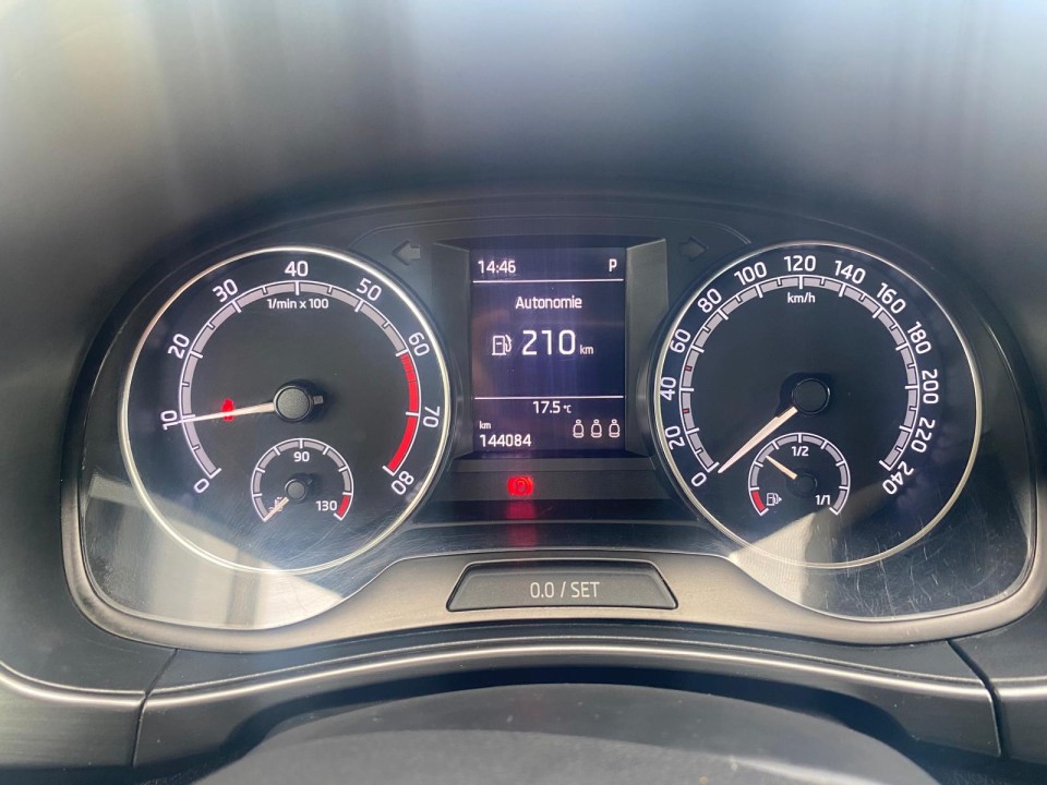 Skoda RAPID - foto 12