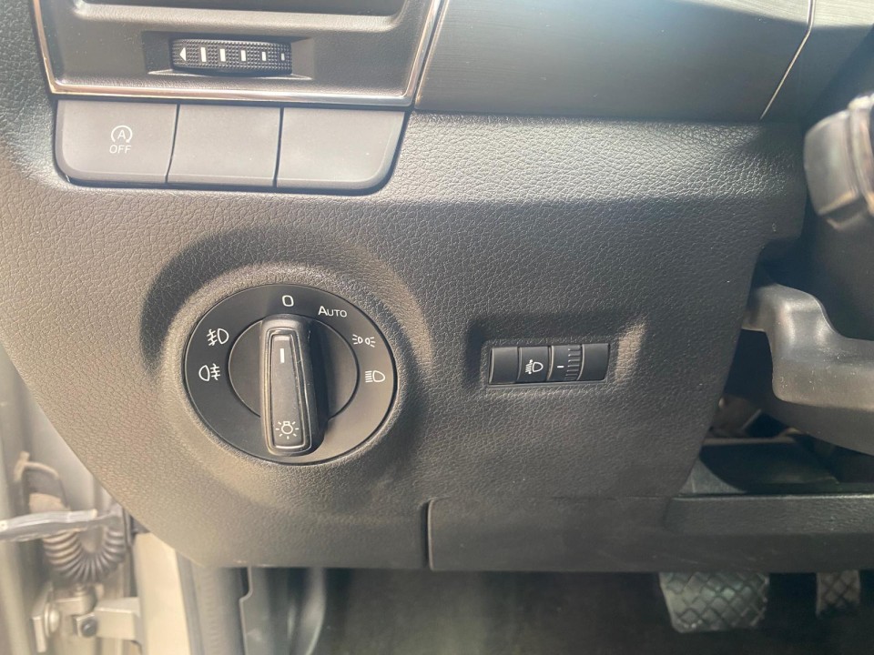Skoda RAPID - foto 18