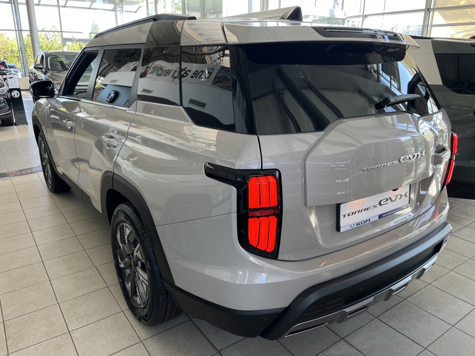 KGM Torres EVX 73.4 kWh Premium (3)