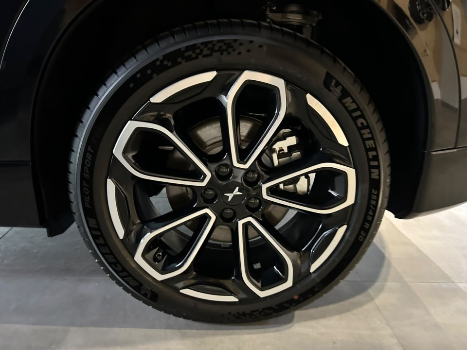 Xpeng G6 - foto 10