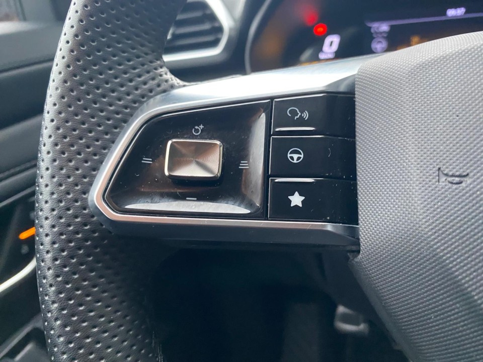 MG ZS HEV - foto 16