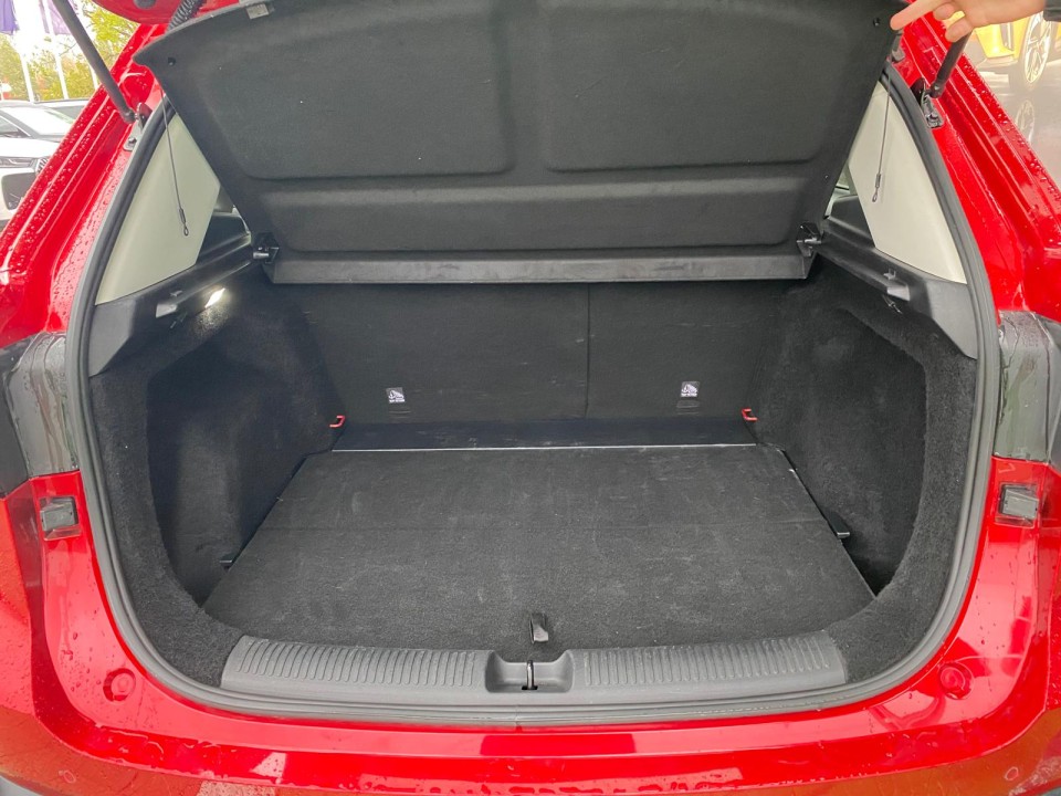 MG ZS HEV - foto 11
