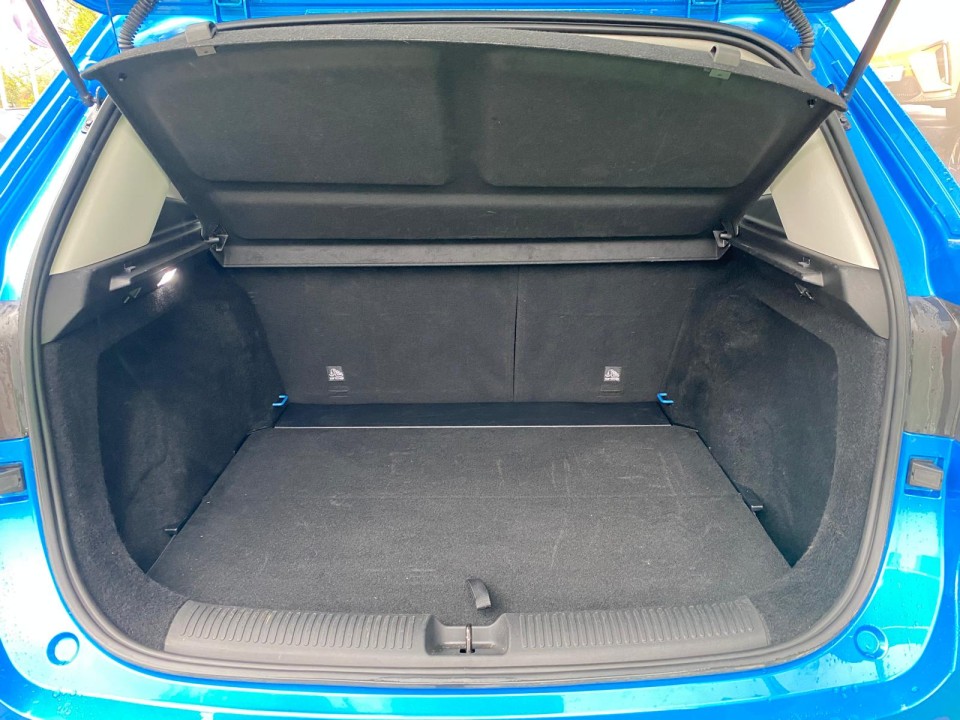 MG ZS HEV - foto 11