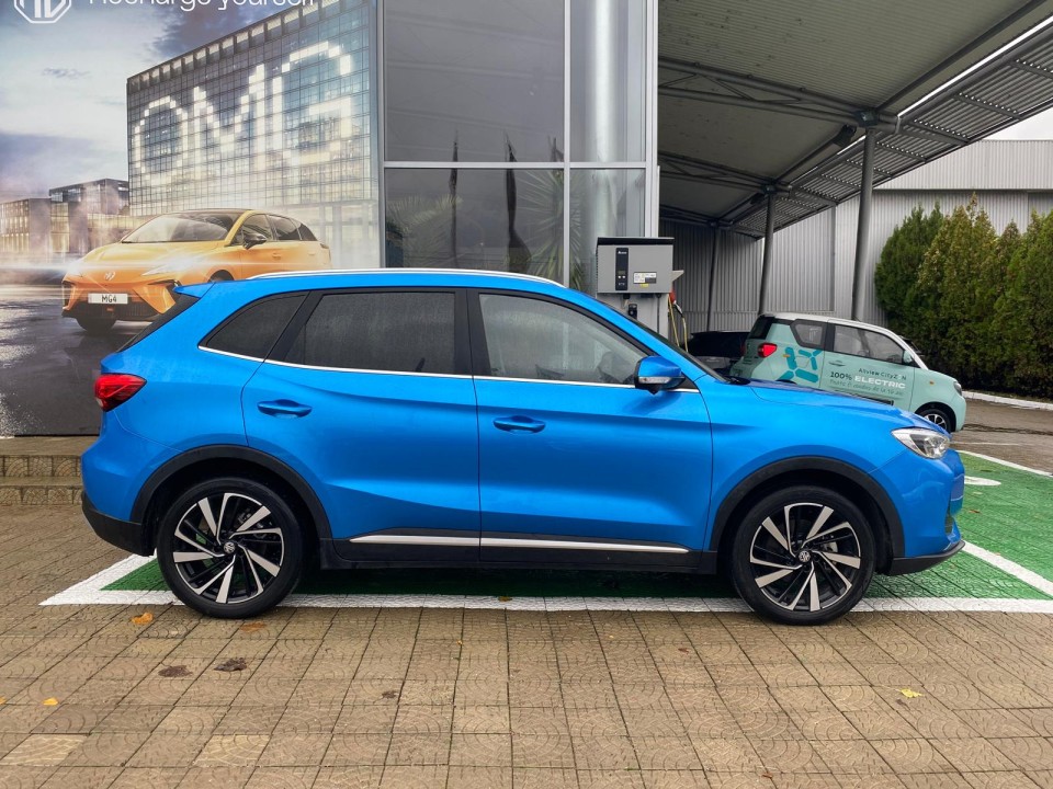 MG ZS HEV (3)