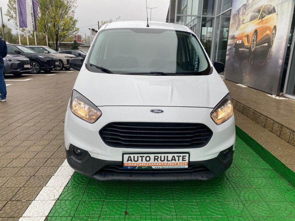 Ford Transit Courier (2)