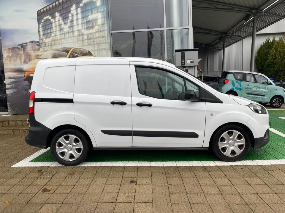 Ford Transit Courier (4)