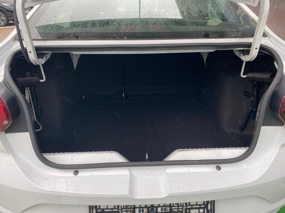 Dacia Logan 1.0 TCE - foto 14