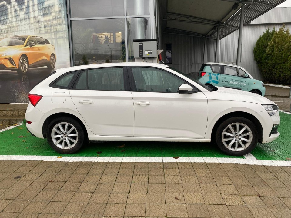 Skoda Scala (4)