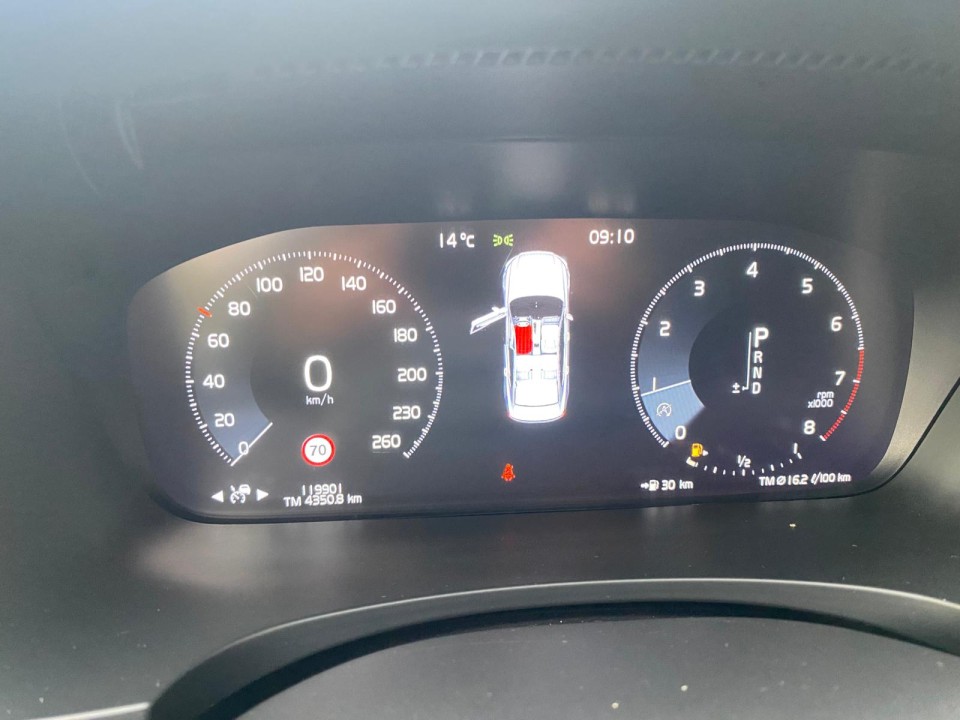 VOLVO S90 T6 R-line 2.0 benzina 320 CP - foto 17