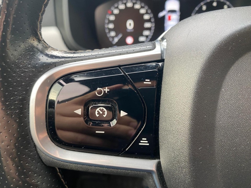 VOLVO S90 T6 R-line 2.0 benzina 320 CP - foto 15
