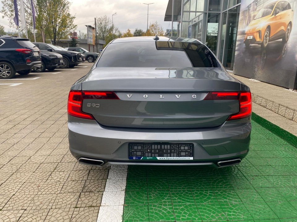 VOLVO S90 T6 R-line 2.0 benzina 320 CP - foto 6