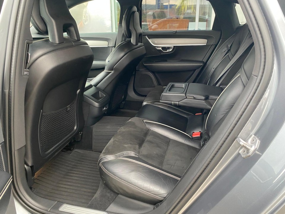 VOLVO S90 T6 R-line 2.0 benzina 320 CP - foto 9