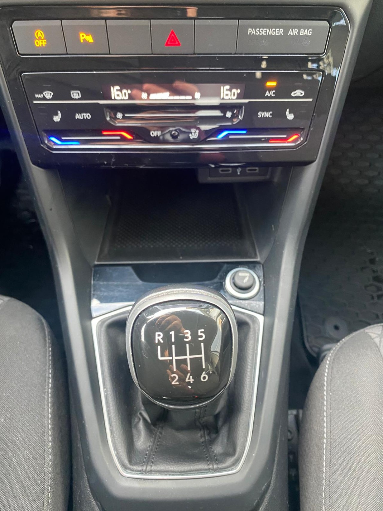 Volkswagen VW T-Cross Life 1.0 TSI 110 CP MAN - foto 23