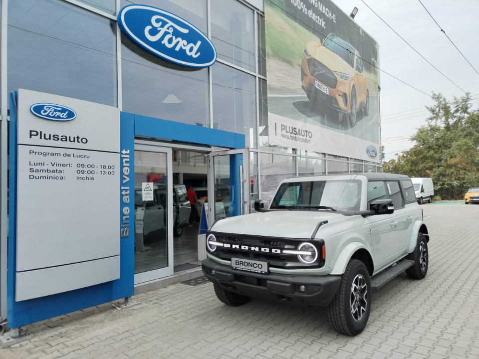 Ford Bronco Outer Banks 2.7L V6 335 CP A10