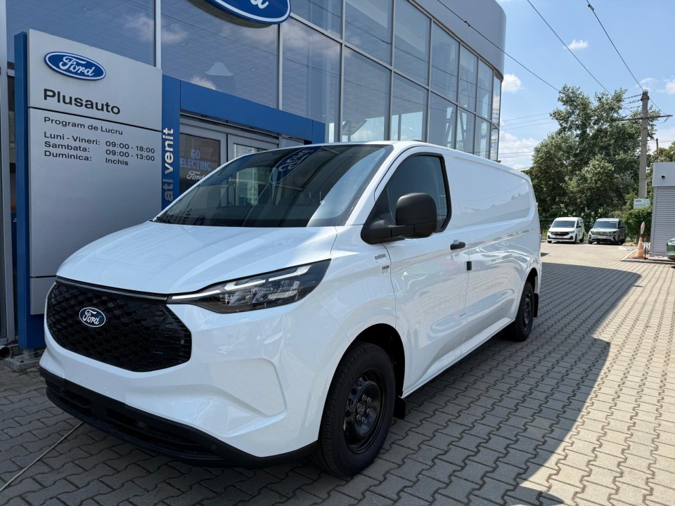 ford noul transit custom van 340l l2h1 trend standard range electric 136 cp at rwd 86a5a17e450d67