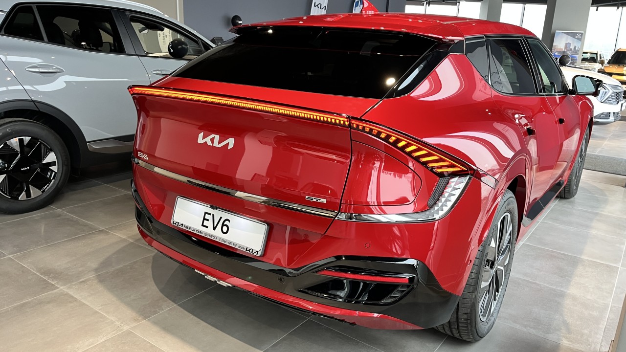 Kia EV6 | Vezi oferta de pret - Kia Romania