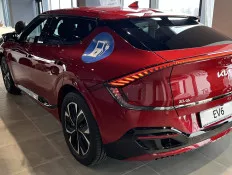 Kia EV6 2023 electric, 49.852 € — imagine 6