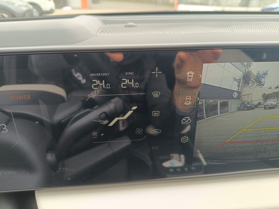KIA EV4 2025 — imagine 19