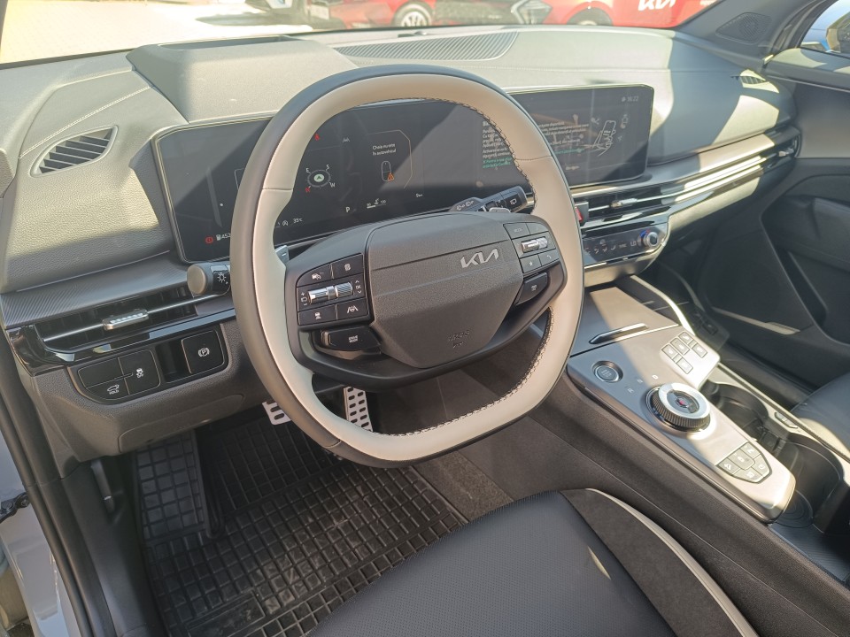Kia Sportage 2023 benzină, 42.989 € — imagine 5
