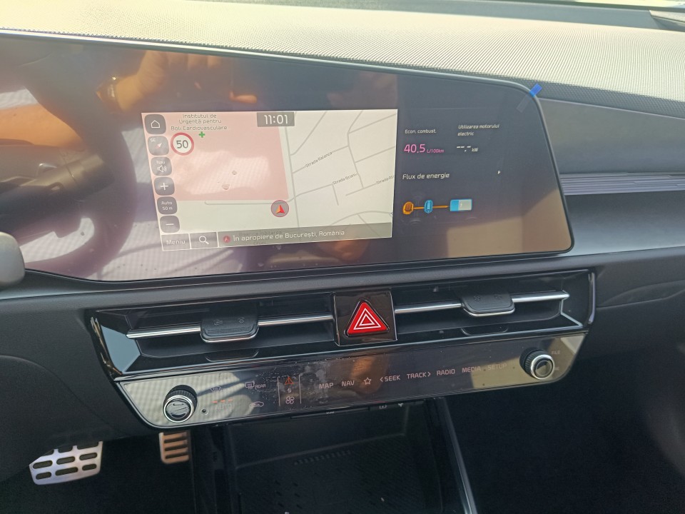 Kia Niro 2023 benzină, 36.790 € — imagine 2