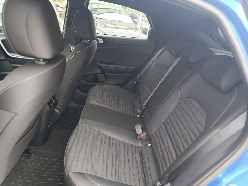 KIA Xceed 2025 — imagine 6