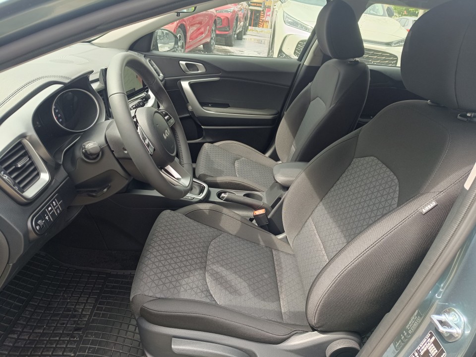 KIA Ceed 2024 — imagine 6