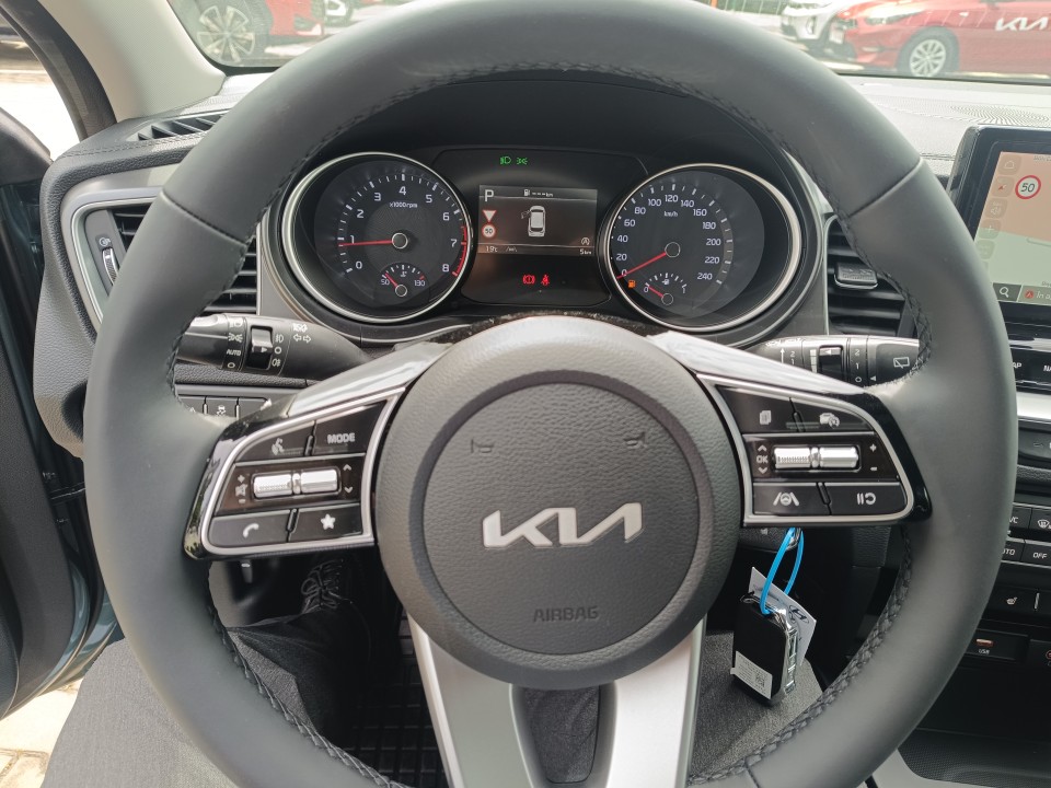 KIA Ceed 2024 — imagine 7