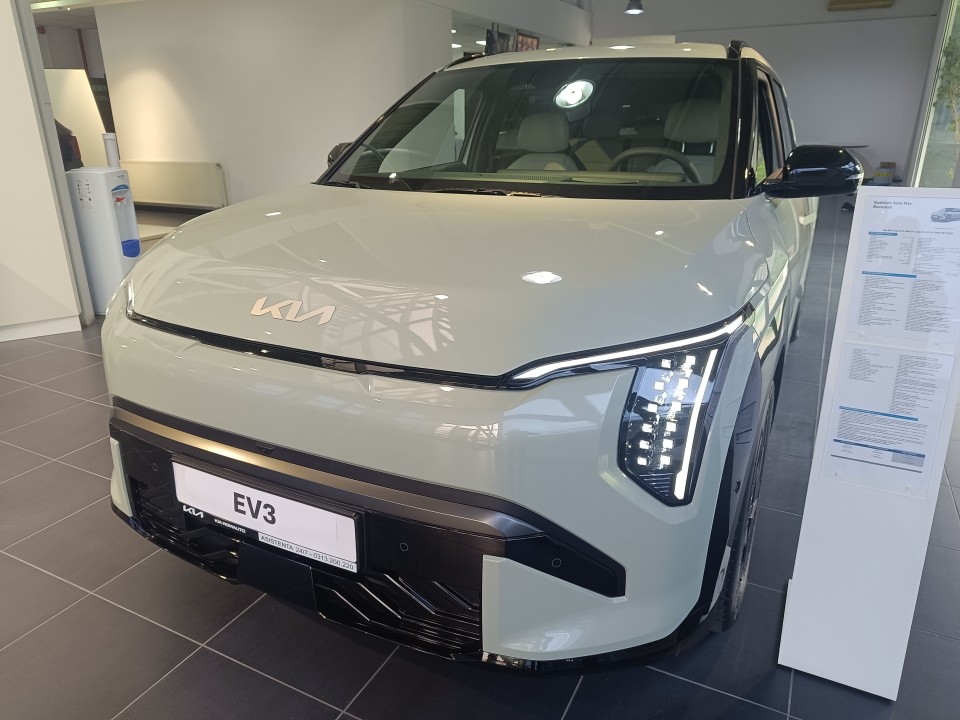 kia ev3 5 usi 81 4 kwh gt line 204 cp at 2wd 0699da94e89eeb