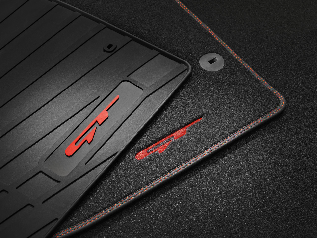 1625570414_J7131ADE00GT J7143ADE01GT J7143ADE11GT_IM_GT_mats_emotional_1 1280xauto