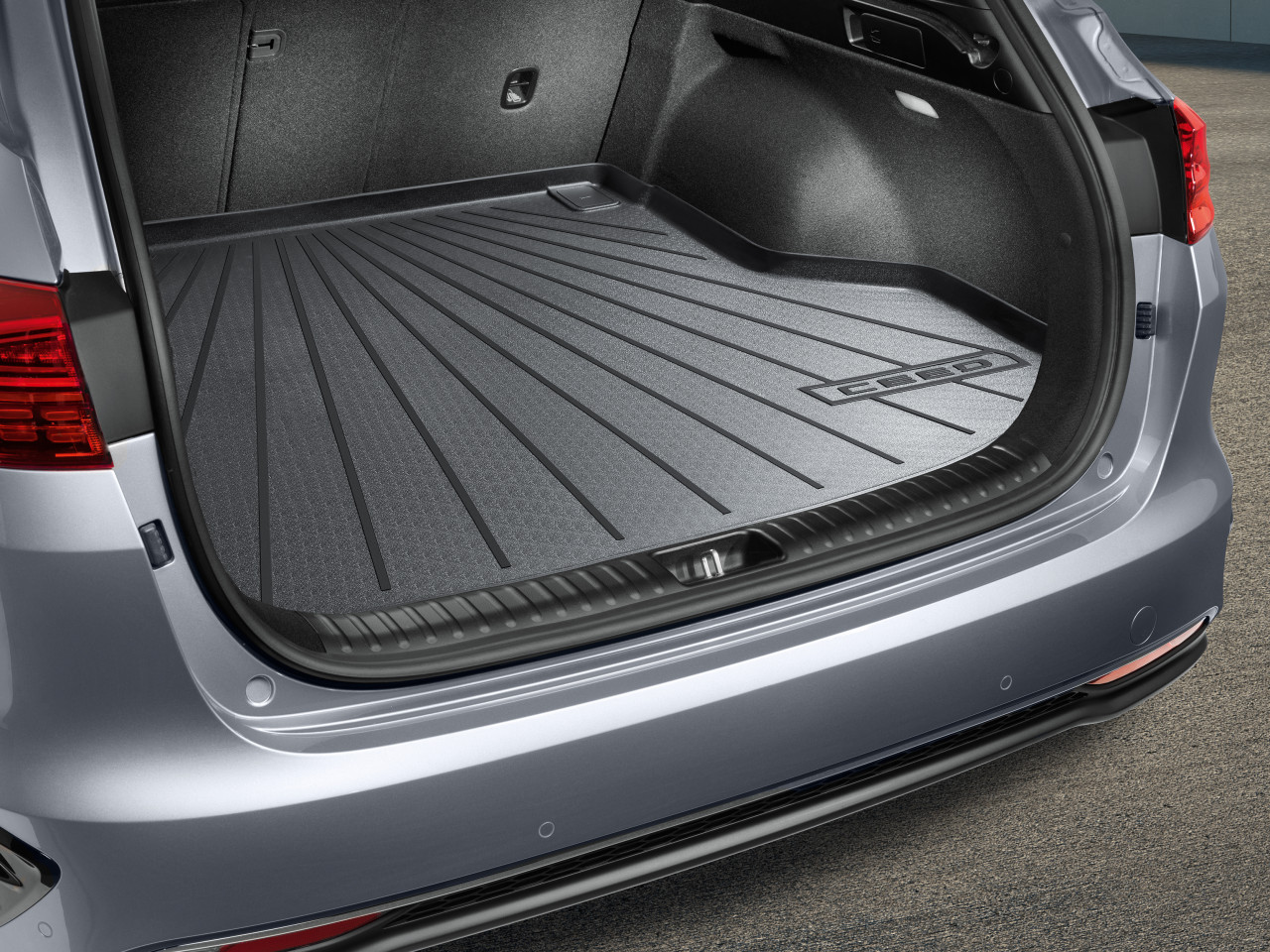 1626085513_J7122ADE10_IM_Trunk_liner_01 1280xauto