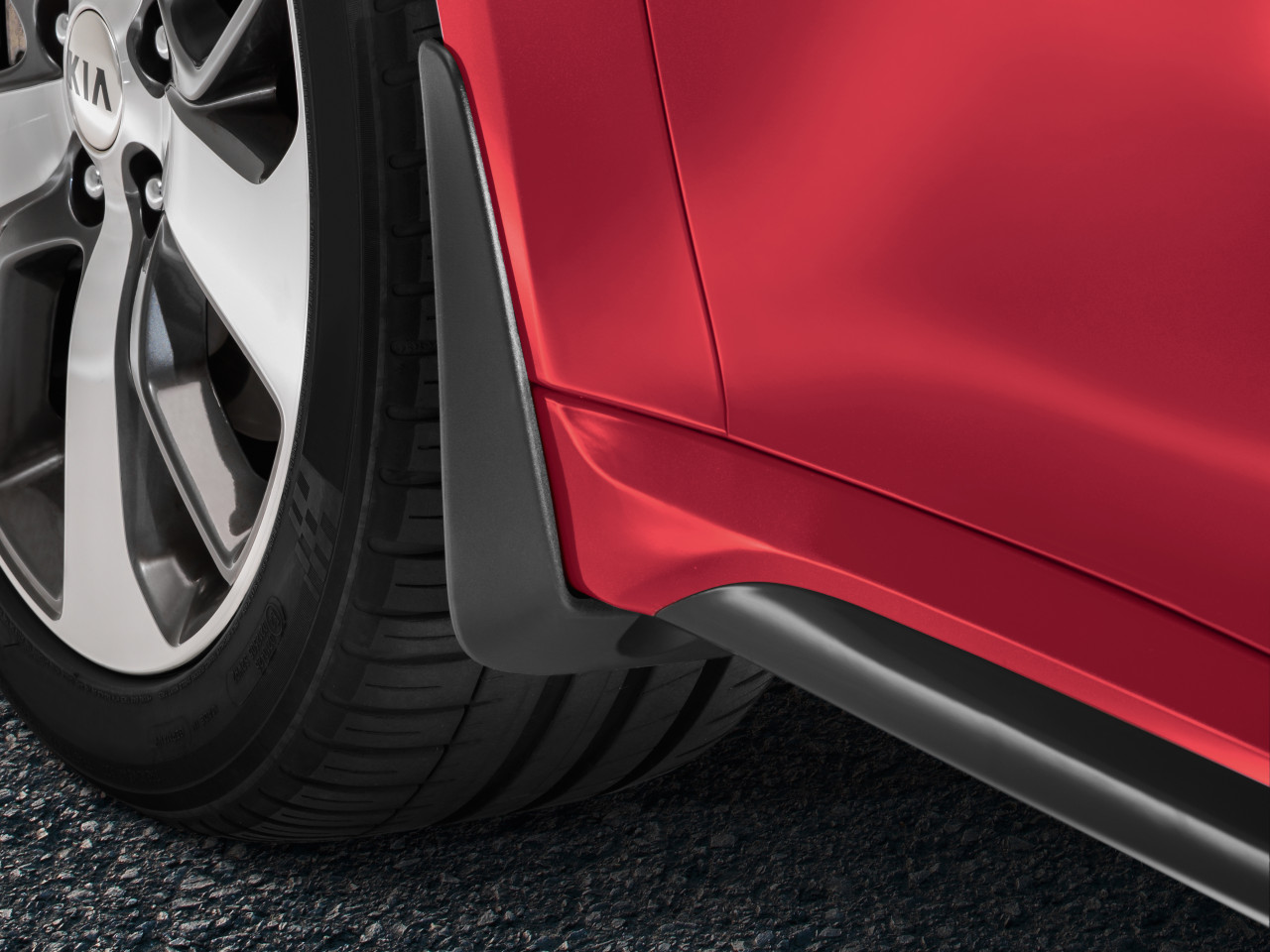 1626088321_D4F46AK0A0_IM_Mud_guard_kit_front_01 1280xauto