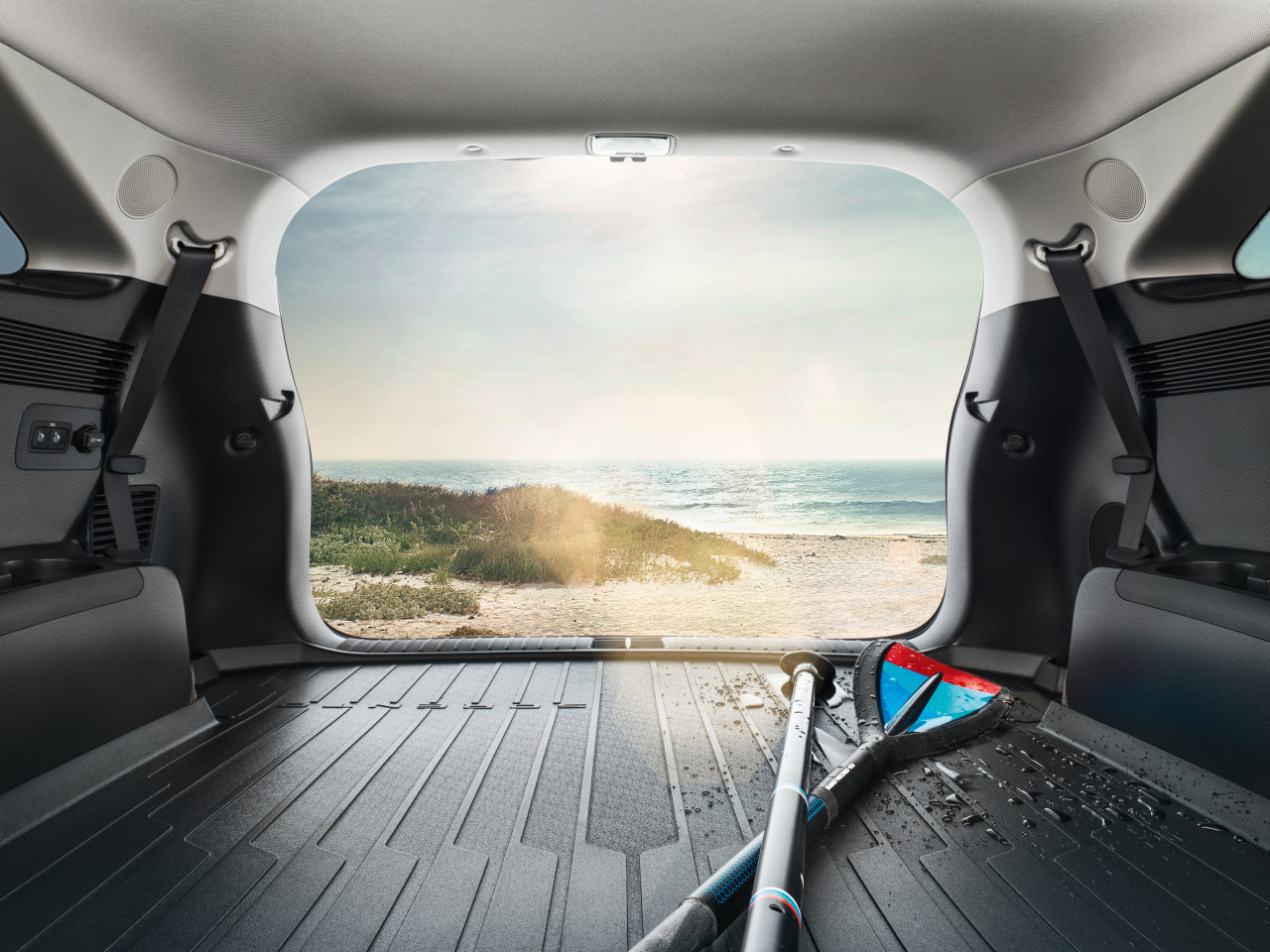 1626187072_P2122ADE05E P2122ADE07E_IM_Trunk_liner_01 1280xauto