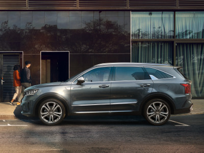 1626187072_P2300ADE00CL_IM_Exterior_styling_kit_satin_chrome_01 400xauto