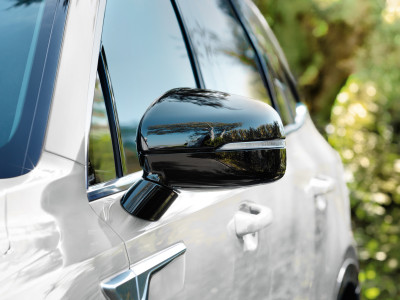 1626187072_P2431ADE00BL_IM_Door_mirror_caps_01 400xauto