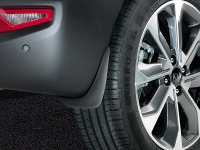 1626791585_H8F46AK300_IM_Mudguard_kit_Rear_01 400xauto